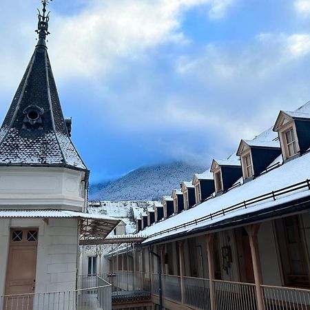 Апартаменти Palais D'Etigny Bagneres-de-Luchon Екстер'єр фото